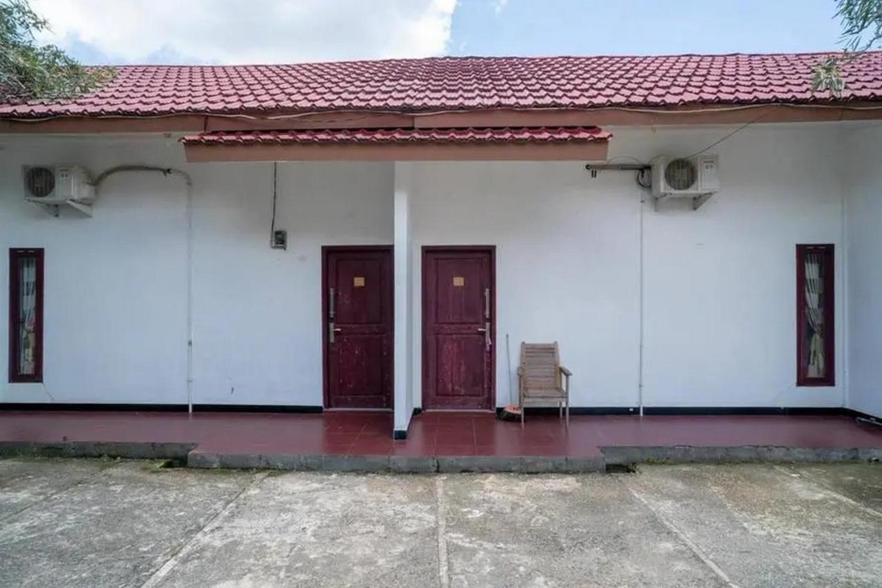 Reddoorz Syariah Near Syamsudin Noor Airport 4 Hotel Banjarbaru Exterior photo